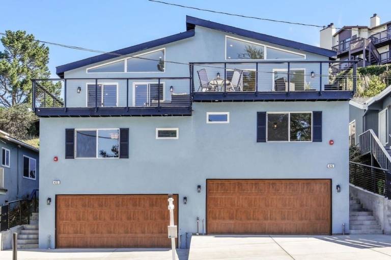 House  Pacifica