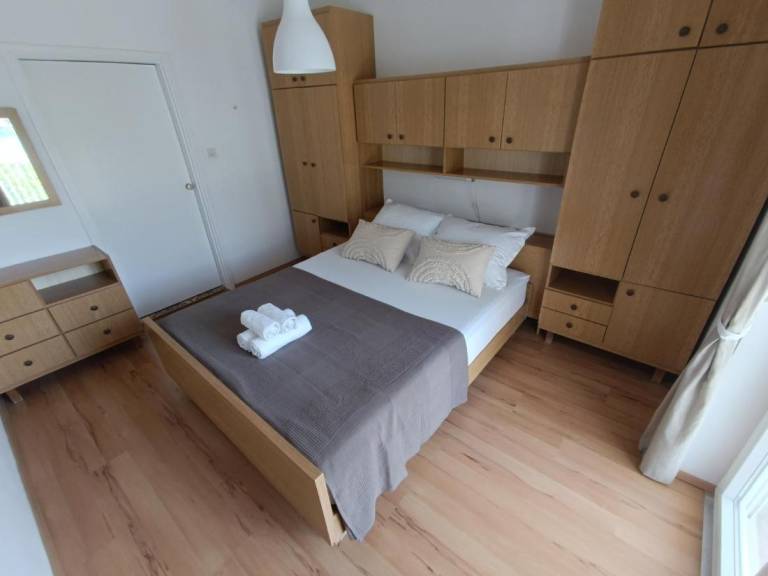 Family-oriented nice private room with garden, terrace & barbecue | Sea view | Dogs allowed — photo 4