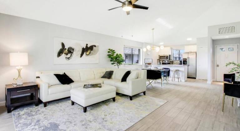 Beautiful villa with pool | Pets allowed in Palm Beach Gardens, FL