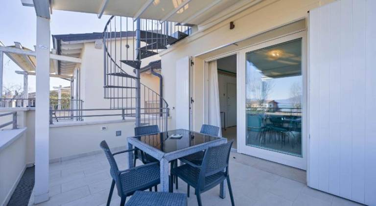 Lovely house with yard, patio & private pool | Suitable for remote work | Pet-friendly — photo 5