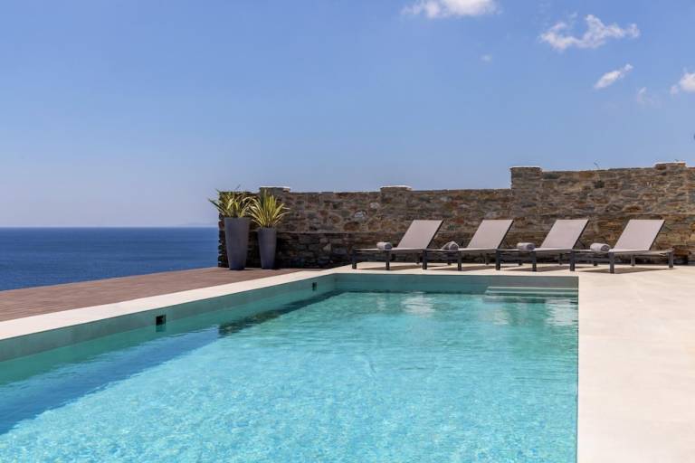 Βίλα  Triantaros