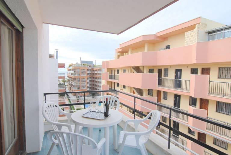 Holiday apartment with terrace | Next to the beach | Dogs allowed — photo 2