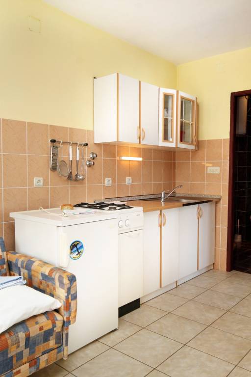 One bedroom apartment with balcony and sea view Rastići, Čiovo (A-6863-c) — photo 4