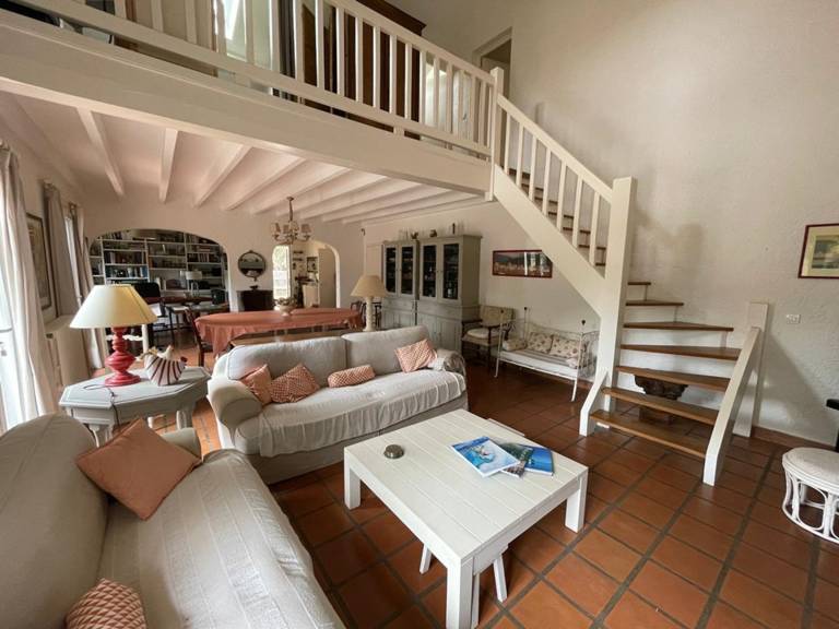 Villa with private pool — photo 2