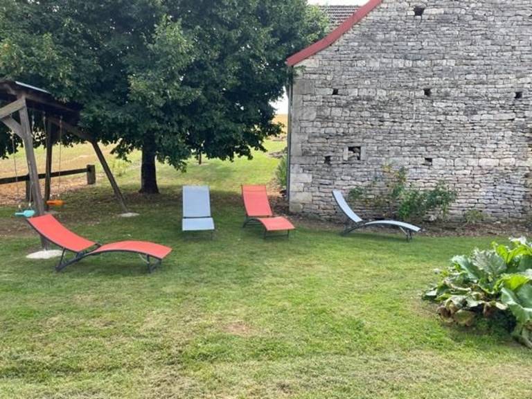 Cottage with grill — photo 2
