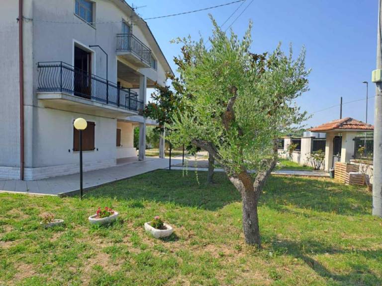 Ferienwohnung in Villalfonsina, Casalbordino f&uuml;r max. 4 Personen, 