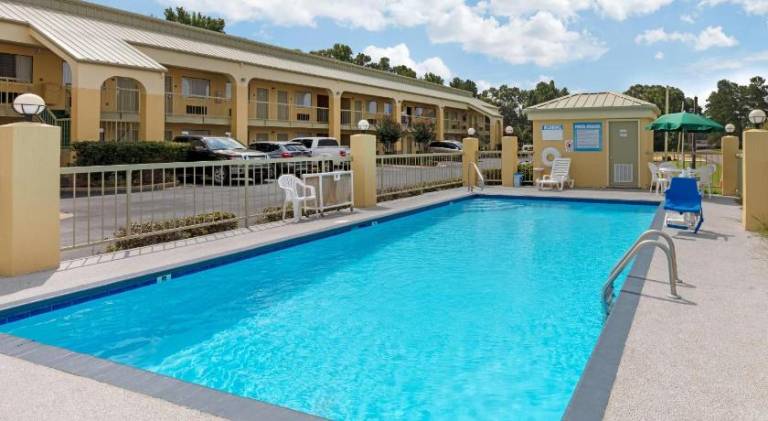 Quality Inn McComb — photo 3