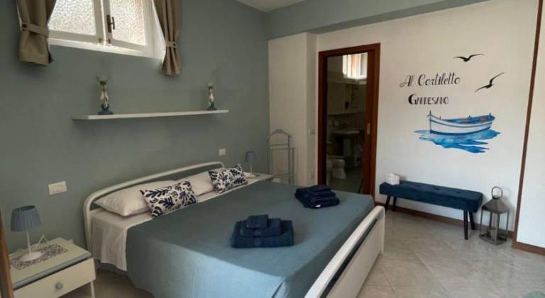 Rental apartment with 1 room for 2 persons in Toscolano Maderno