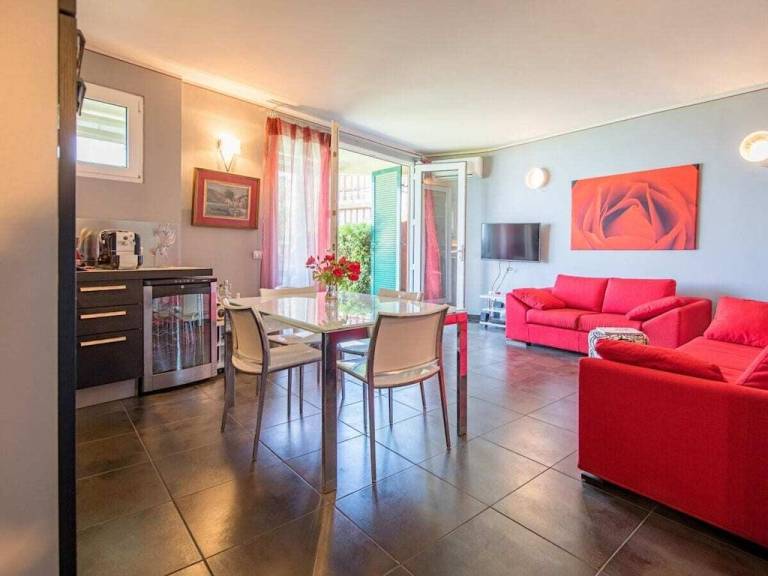 Nice vacation home with pool & terrace | Suitable for remote work | Dogs allowed — photo 2