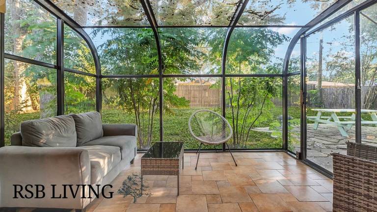 Lillys Maison 3 with Huge Yard