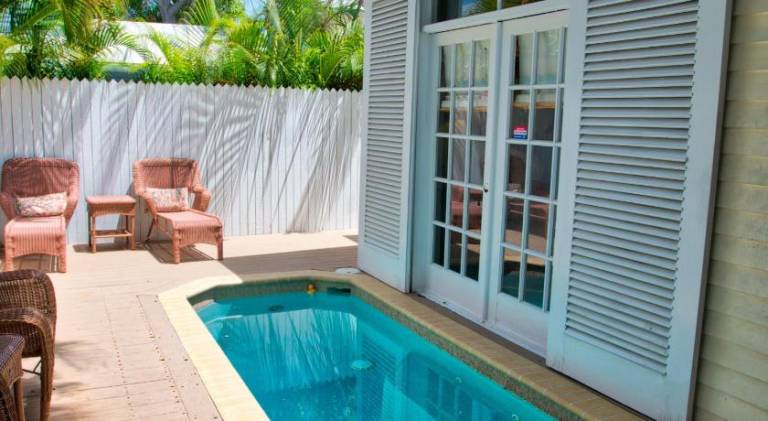 Pleasant house with pool | Near Southernmost Point | Beach nearby | Pet-friendly — photo 5
