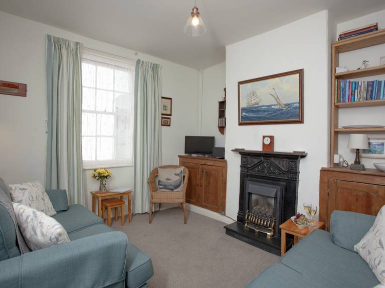 Family-friendly lovely cottage with yard | River view | Beach nearby | Dogs allowed — photo 2