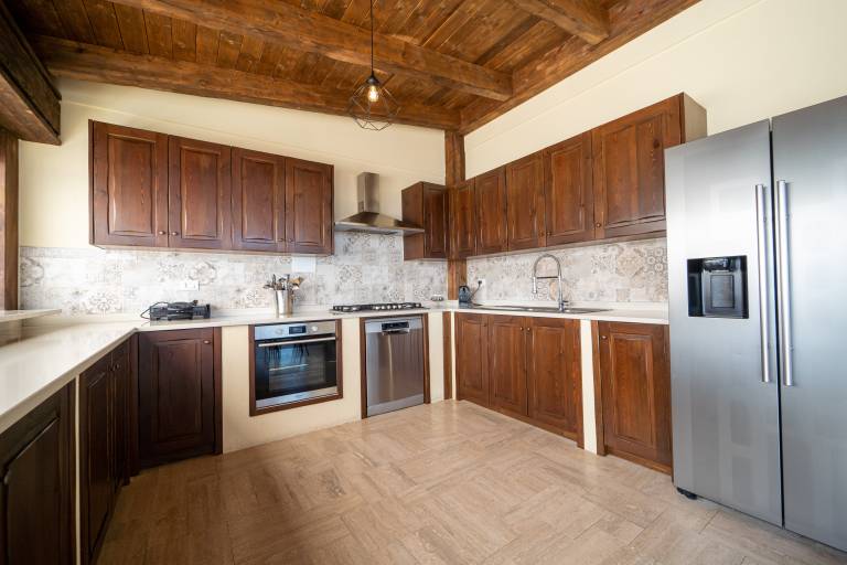 Child-friendly ample villa with hot tub, garden & BBQ | Sea view | Pet-friendly — photo 3