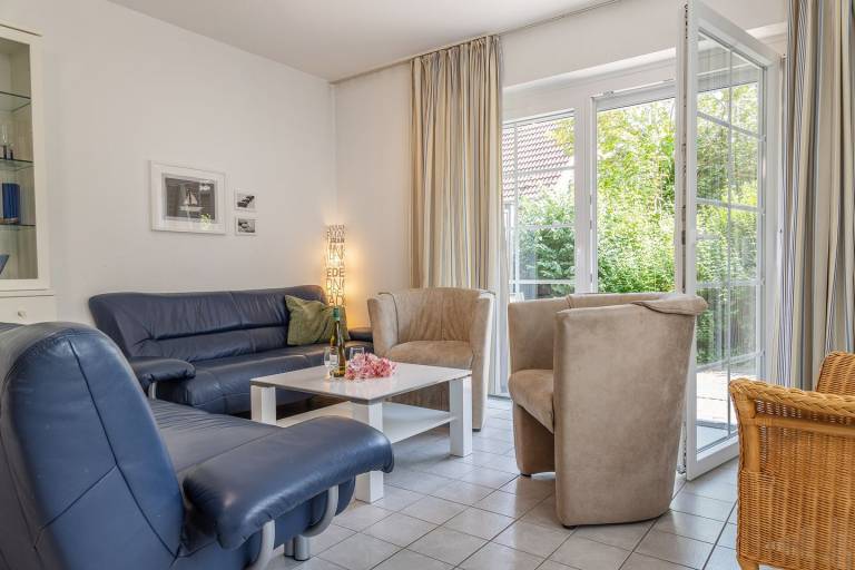 Zeitlos und elegant: Die Doppelhaushälfte besticht sowohl durch ihre Helligkeit als auch durch eine stilvolle Einrichtung. Ca.70 qm, die Raum für 5 bis 6 Personen bieten. — photo 5