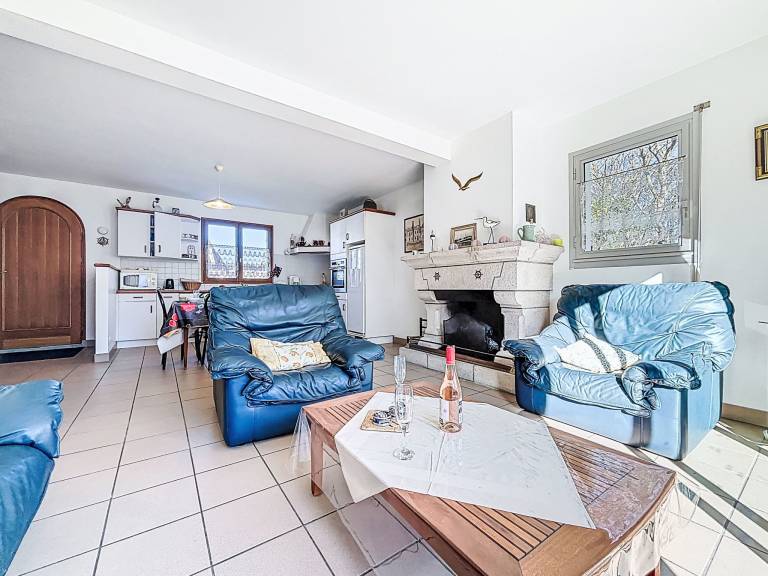 Beautiful vacation home with yard, terrace & barbecue | Close to the beach | Dogs allowed — photo 4