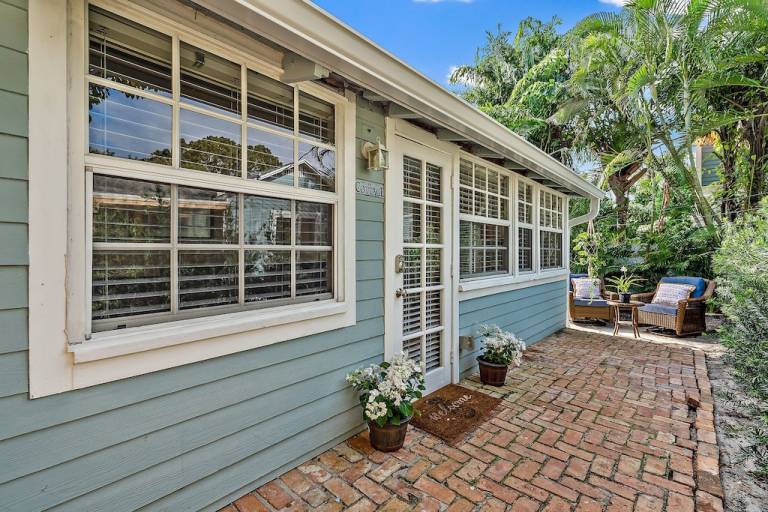 Cabin West Palm Beach
