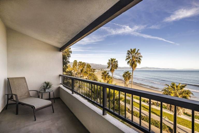 Condo  Santa Barbara