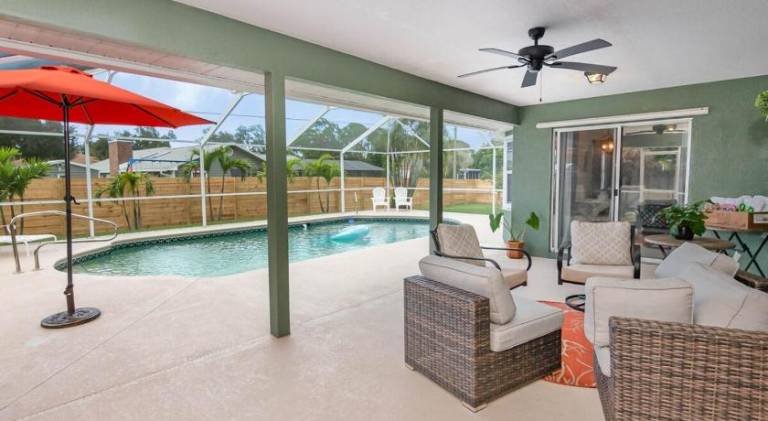 Spacious Luxury Pool Home Oasis - 8mi to Airport — photo 4