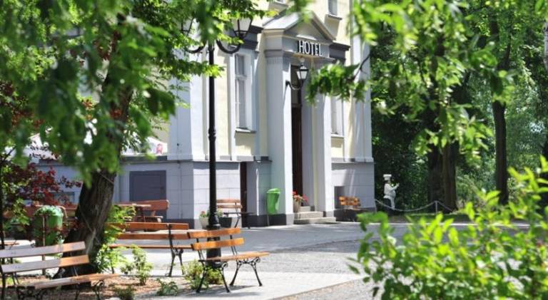 Park Hotel Dobrodzien in Opole