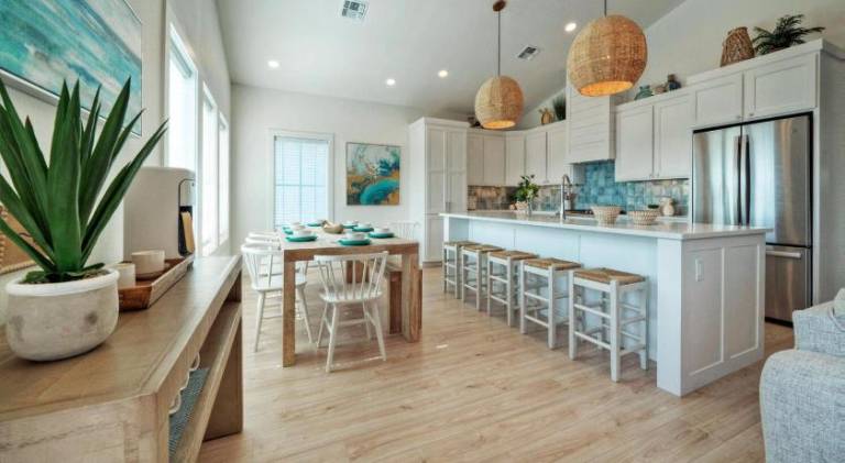 Vacation home with pool & BBQ — photo 3