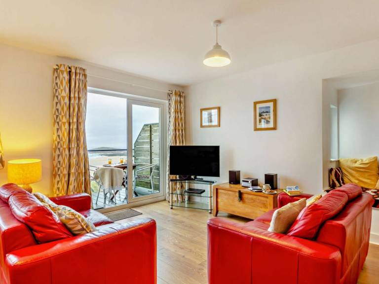 Fully equipped rental apartment | Water view | Next to the beach | Pets allowed in Newquay
