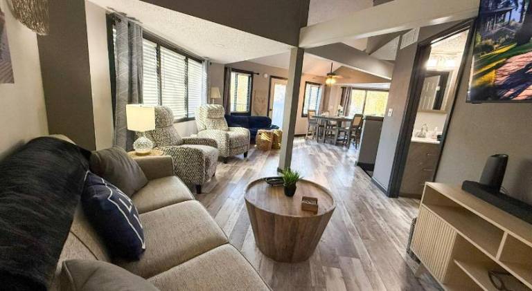 House with pool | Pet-friendly — photo 2