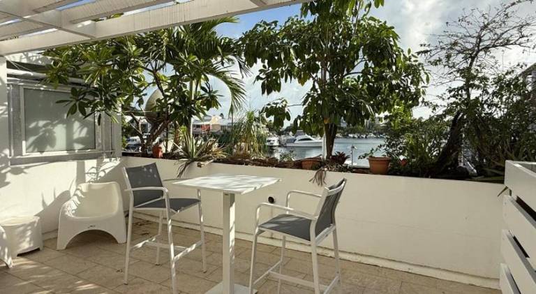 Holiday apartment with 1 room for 4 persons in Le Gosier
