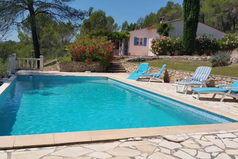 Villa Salernes