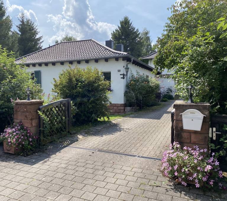 Bed & Breakfast  Kaiserslautern