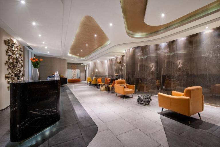 Orange Hotel Chongqing Guanyinqiao Pedestrian Street Center — photo 2