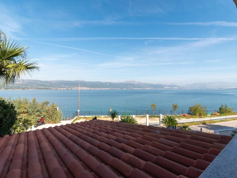 Wohnung Anita mit großem Balkon und Meerblick — photo 4
