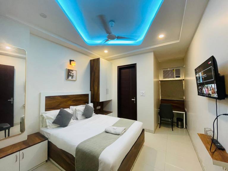 Embrace luxury Hotel & Banquet