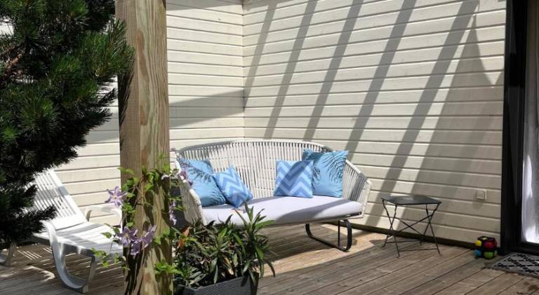 Vacation home with terrace, BBQ & garden — photo 4
