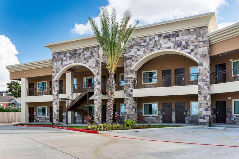Econo Lodge Inn & Suites Houston NW Cy Fair