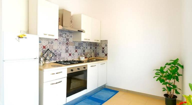 Apartment with 2 rooms for 6 persons — photo 4