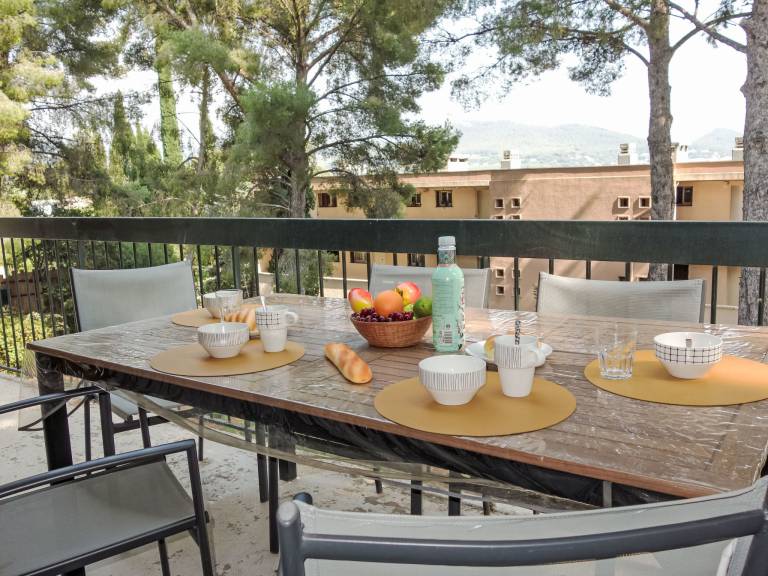 Ferienwohnung in Saint-Cyr-sur-Mer, Beach and little harbour of Madrague Saint Cyr sur Mer f&uuml;r max. 4 Personen