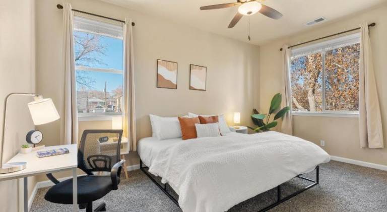 Holiday apartment with garden & patio | Perfect for remote work in Reno, NV