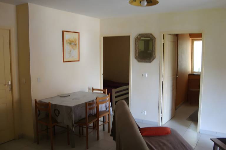 Family-oriented wonderful cottage with pool, barbeque & fast internet | Garden view | Pets allowed — photo 5
