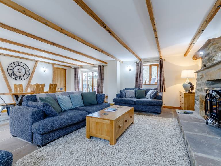 Family-friendly cottage with yard & BBQ | Pets are welcome — photo 5