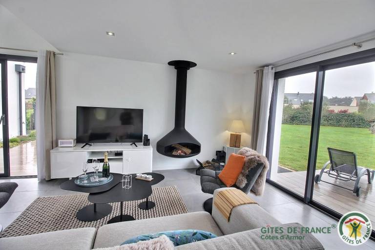Gite with garden & terrace — photo 4