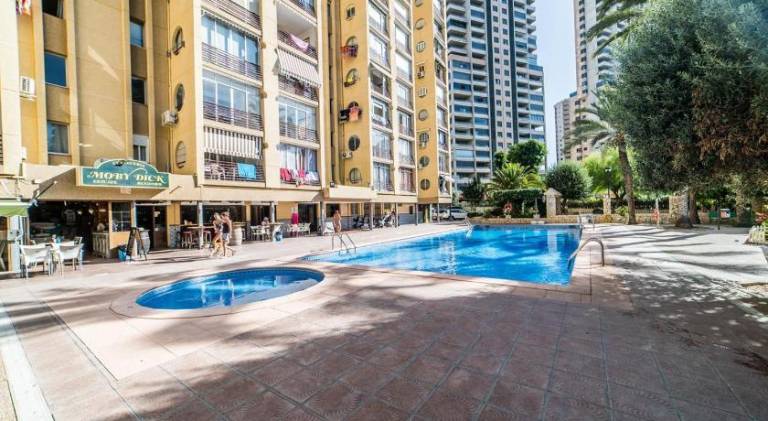 Apartment with pool | Pet-friendly — photo 3