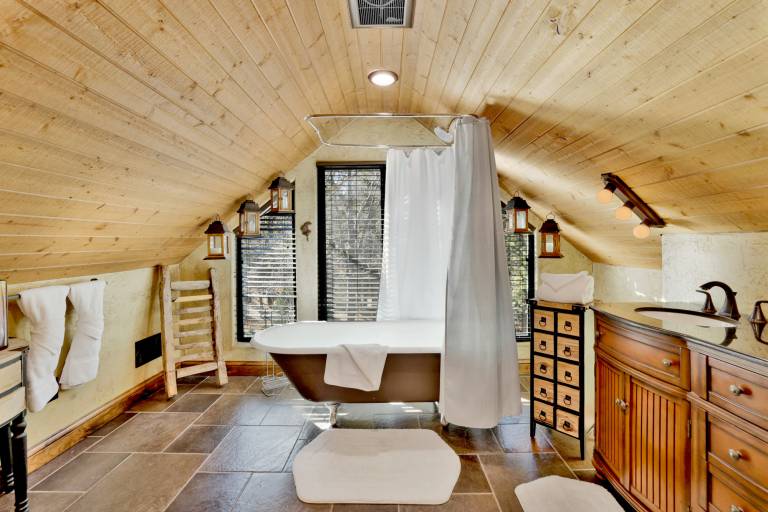 Family-oriented cabin with grill | Lake view | Pets are welcome — photo 3