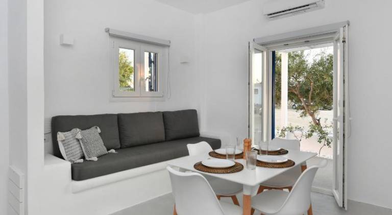 Holiday apartment with terrace — photo 3