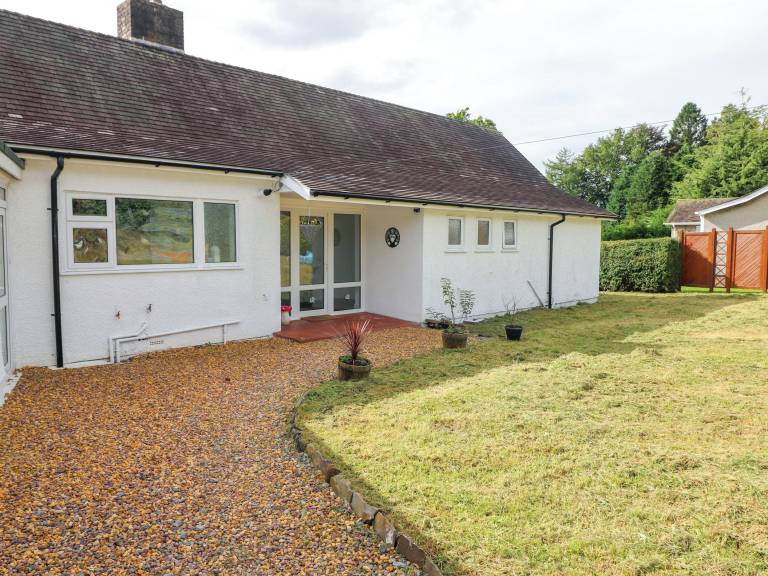 Cottage Bridgend