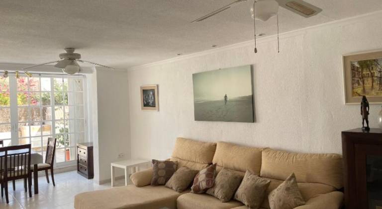 Big holiday apartment with yard & patio | Next to the beach | Pet-friendly — photo 4