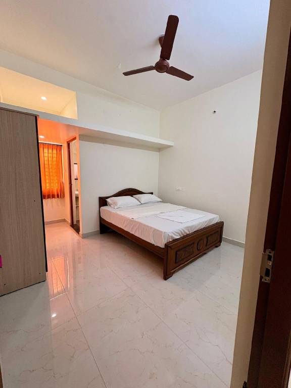 950 m&sup2; Ferienhaus