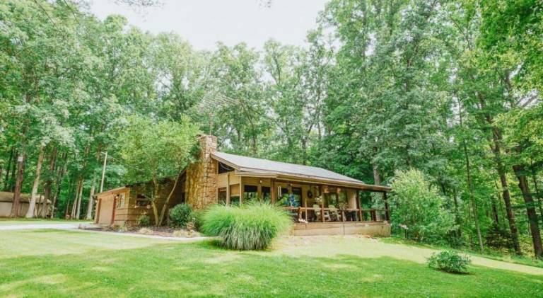 House with hot tub in Indiana