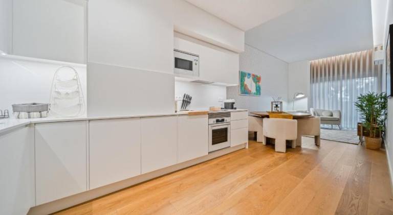 Holiday apartment with yard, terrace & pool | Next to Doca do Cavacas | Dogs allowed — photo 5