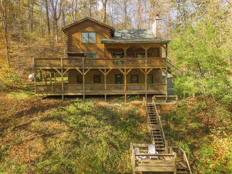 Lodge Gibbon Glade