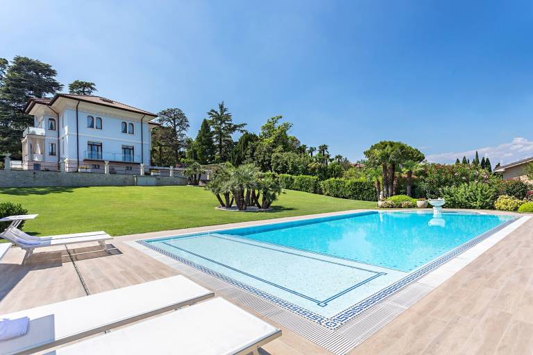 Villa MONIGA del Garda